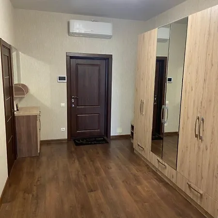 посуточно 7 минут до моря Apartment *