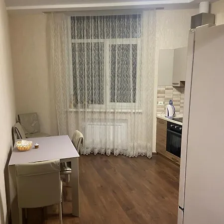 посуточно 7 минут до моря Apartment Odessa